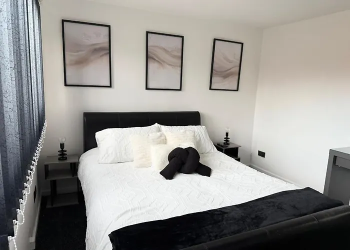 Oatland House * Leeds (West Yorkshire)