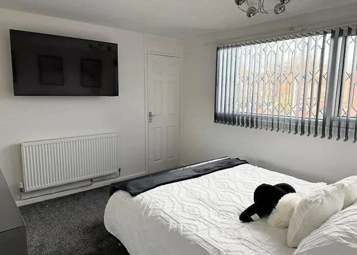 Oatland House * Leeds (West Yorkshire)