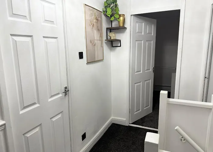 Oatland House Apartment