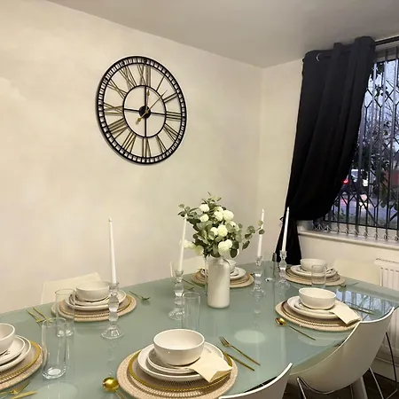 Oatland House Apartmán