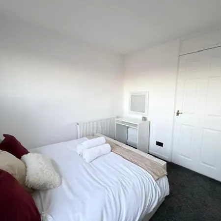 Oatland House * Leeds (West Yorkshire)