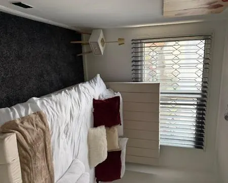 Apartamento Oatland House *