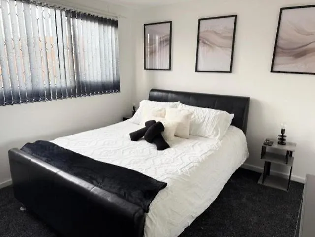 Oatland House Лідс