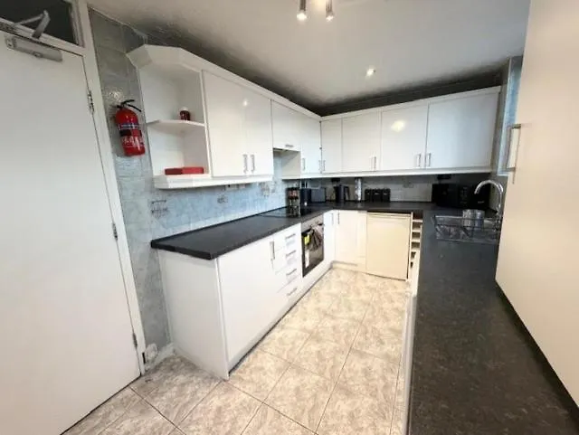 Oatland House 아파트 *