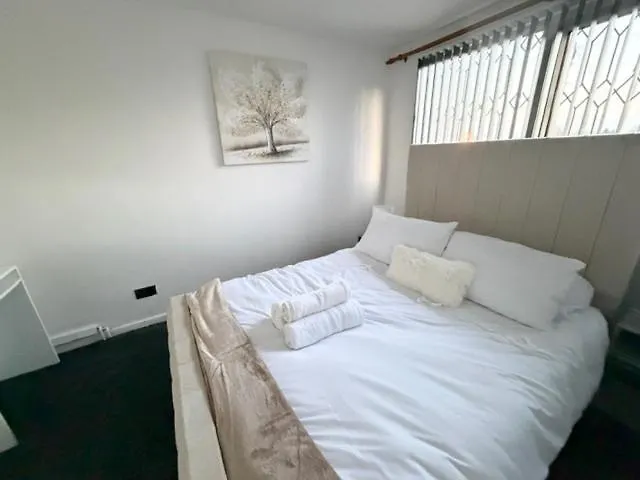 Oatland House Апартаменти